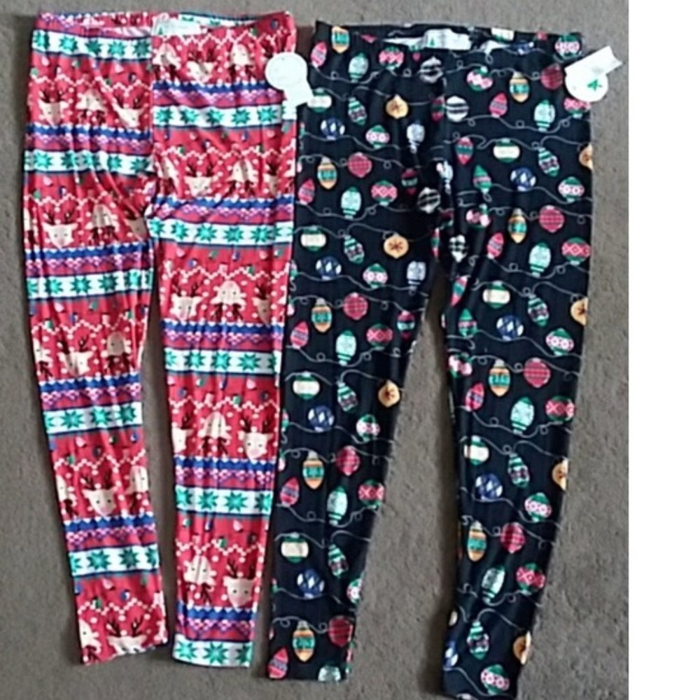 Juniors 2 pairs of Christmas Leggings Reindeer Ornaments Lights Size 1X NWT